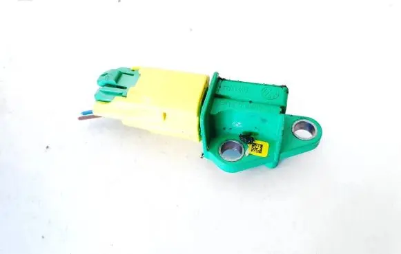 Audi Q7 4L Airbag deployment crash/impact sensor 1k0909606c 5wk43544