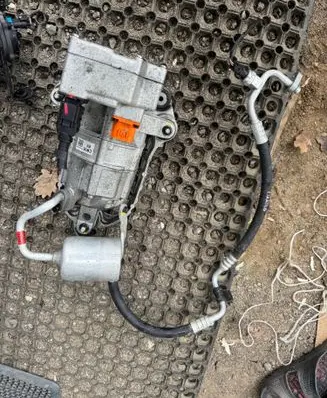 Hyundai Ioniq 5 Air conditioning (A/C) compressor (pump) 977E1CU000 HES45