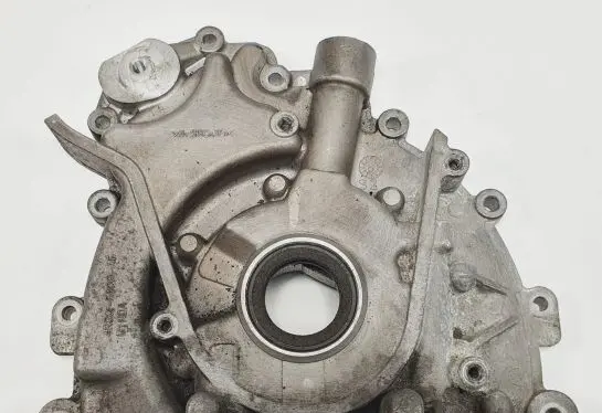 Jaguar XF X250 Oil pump 4R8Q-6600-AE