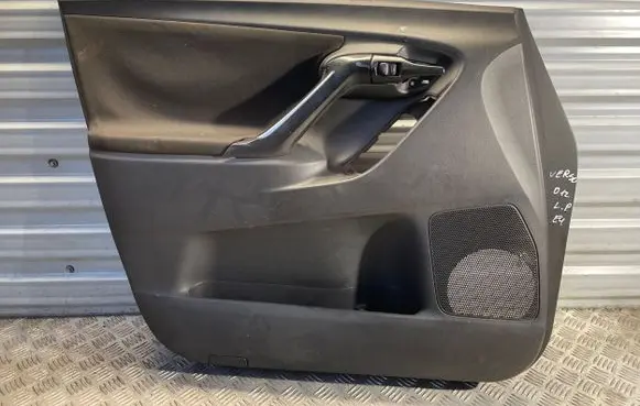 Toyota Verso Front door card panel trim 67778X1F02