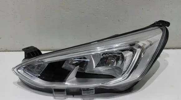 Ford Focus Headlight/headlamp