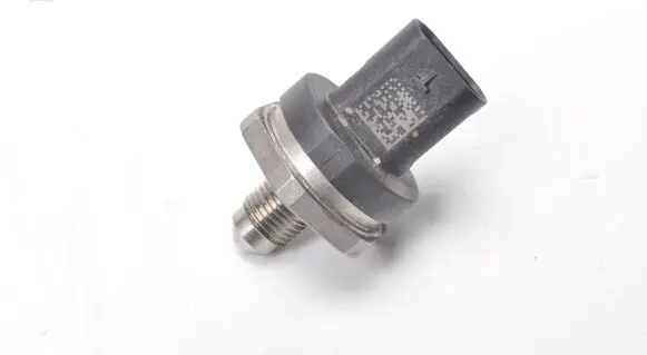 Mini Cooper F57 Fuel pressure sensor 8631820