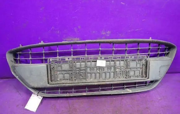 Front bumper lower grill