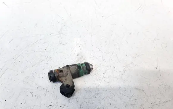 Fuel injector