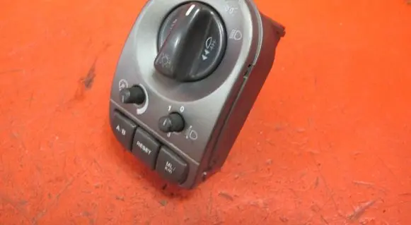 Jaguar X-Type Light switch 4X4311654AA