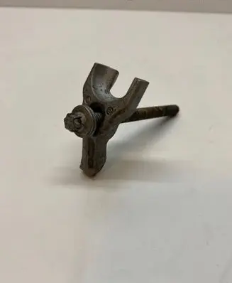 BMW 7 F01 F02 F03 F04 Fuel Injector clamp holder 