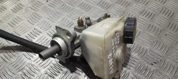 Volvo V70 Master brake cylinder 8646006