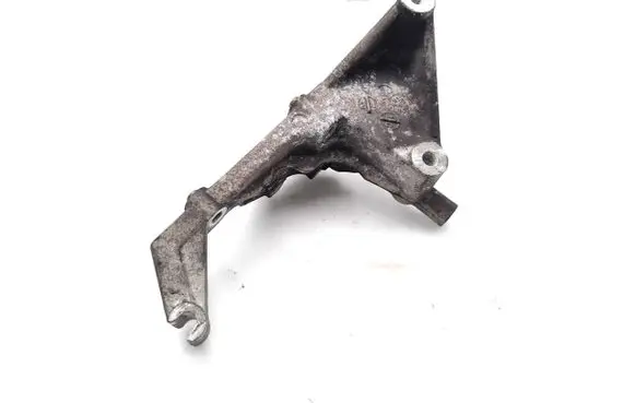 Hyundai H-1, Starex, Satellite Generator/alternator bracket 