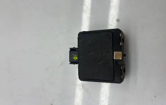Suzuki Vitara (LY) Distronic sensor radar 33943-86R00 3394386R00 0203301189