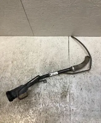 Fuel tank filler neck pipe