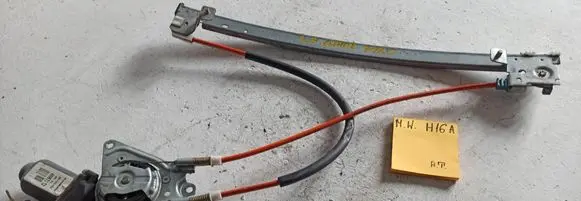 Citroen Saxo Front door window regulator with motor 400571T2