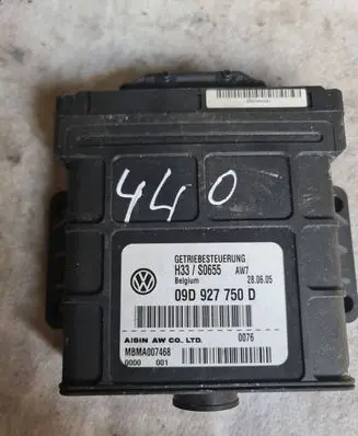 Volkswagen Touareg I Gearbox control unit/module 09D927750D H33S0655 MBMA007468