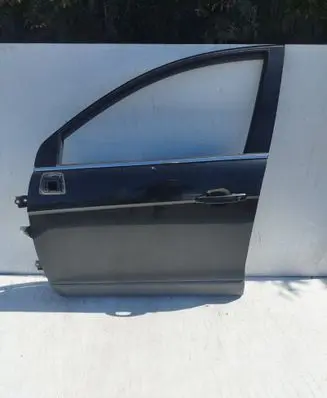 Chevrolet Captiva Front door