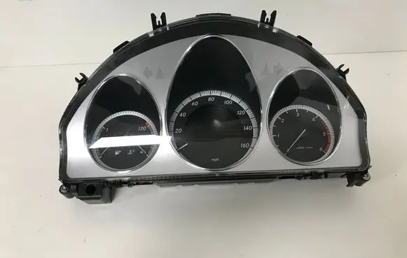 Mercedes-Benz C W204 Speedometer (instrument cluster) A2049004402