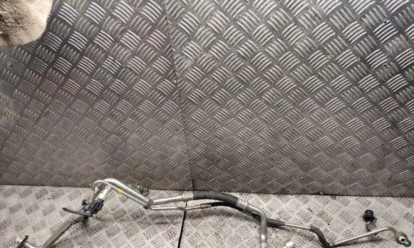 Volvo V50 Air conditioning (A/C) pipe/hose 
