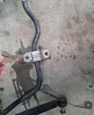 Peugeot 208 II Front anti-roll bar/sway bar 