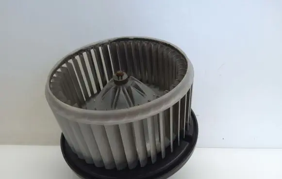 Mazda MPV Heater fan/blower 194000