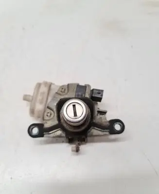 Audi A4 S4 B5 8D Tailgate exterior lock 8D0862055
