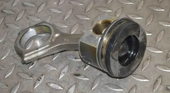 Subaru Outback Piston 