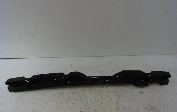 Volkswagen Touran II Rear bumper mounting bracket 5TA807863