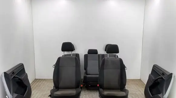 Volkswagen Caddy Interior set 2K6867008M82V 2K6867007DM