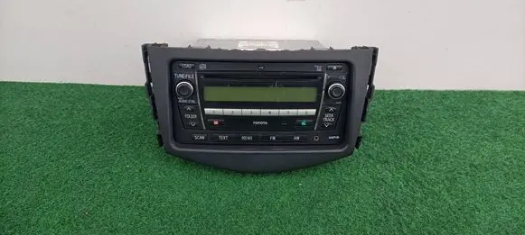 Toyota Corolla E140 E150 Radio/CD/DVD/GPS head unit PZQ60-00032