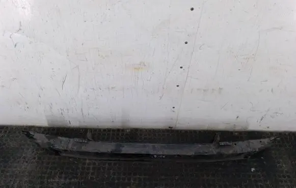 Volvo XC90 Front bumper support beam 08625288