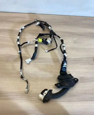 Toyota C-HR I Front door wiring loom 82152f4