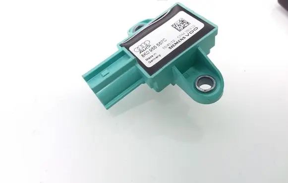 Audi A4 S4 B8 8K Airbag deployment crash/impact sensor 8K0955557C