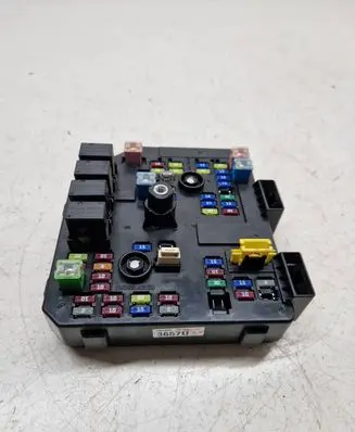 Chevrolet Captiva Fuse module 95903657 3657U