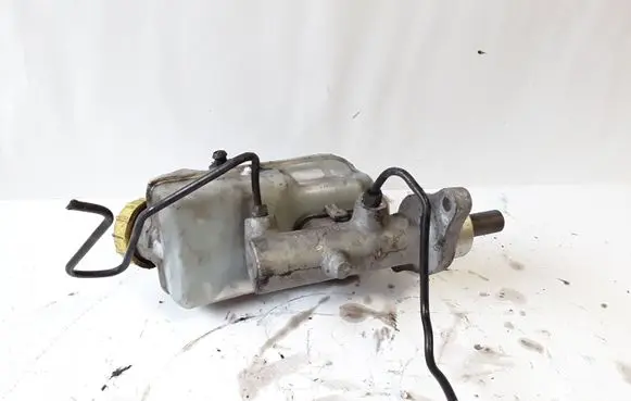 Volkswagen Transporter - Caravelle T5 Master brake cylinder 7H0611303B