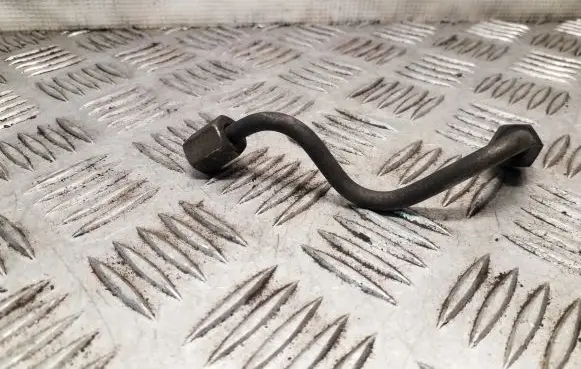 Hyundai Tucson JM Fuel injector supply line/pipe 