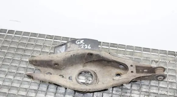 Toyota Avensis T270 Other rear suspension part 