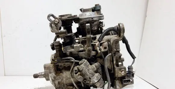 Renault Laguna I Fuel injection high pressure pump 7700103411