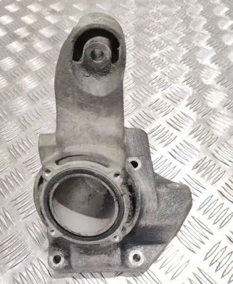 Mercedes-Benz C W204 Engine mounting bracket A6462230604 CD01415