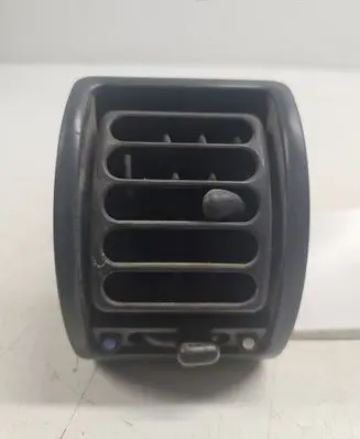 Land Rover Discovery Dashboard side air vent grill/cover trim