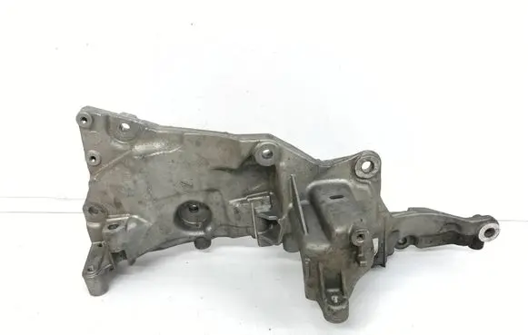 Peugeot 3008 II Generator/alternator bracket 9820041180