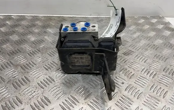Opel Insignia A ABS Pump 13328651