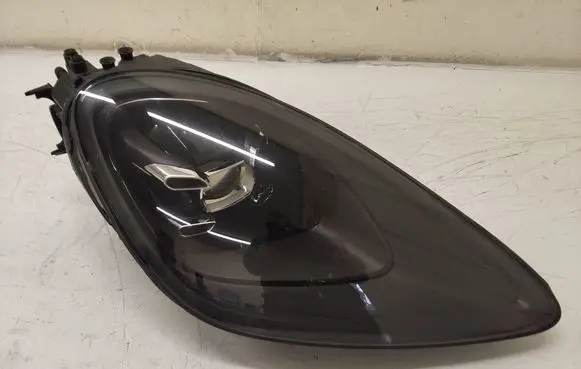 Porsche Cayenne (9Y0 9Y3) Headlight/headlamp 9Y0941032Q