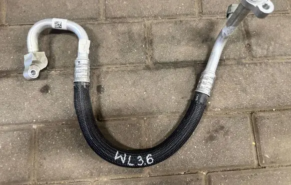 Jeep Grand Cherokee WL Air conditioning (A/C) pipe/hose 68381180AB 57512P S1422