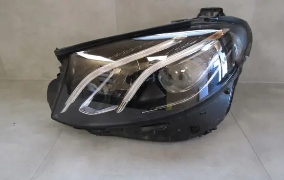 Mercedes-Benz E W213 Headlight/headlamp A2139063904