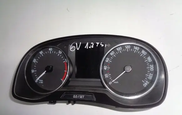 Skoda Fabia Mk3 (NJ) Speedometer (instrument cluster) 6V0920730A