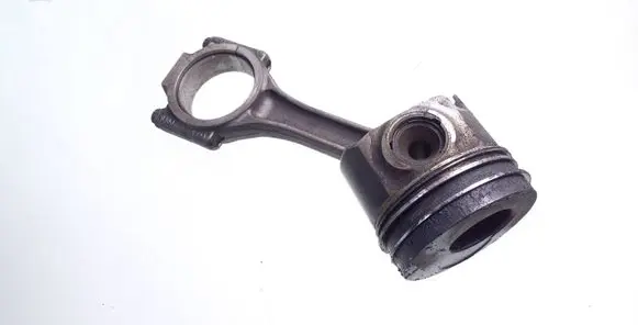 Volkswagen Touran I Piston with connecting rod 038J
