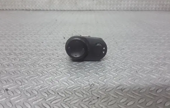 Opel Meriva A Wing mirror switch 09226861