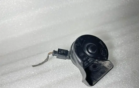 Volkswagen PASSAT B7 Horn signal AM80SR E355307 0055307