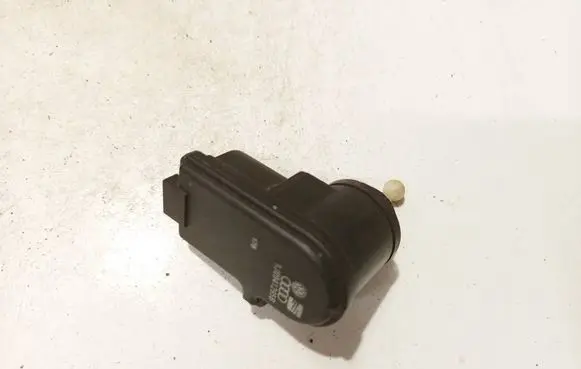 Headlight level adjustment motor