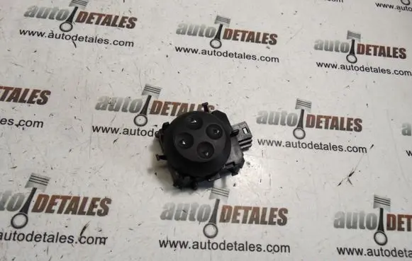 Mercedes-Benz GL X164 Seat control switch A2048702658