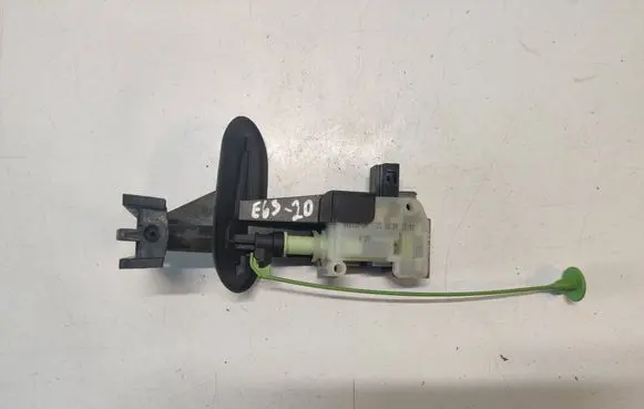 Volvo XC70 Fuel tank cap lock 86113136