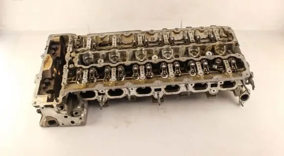 BMW 5 E60 E61 Engine head 7571688