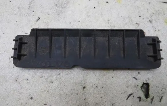 Volvo V40 Front splash guards bracket GMAUTO4574097